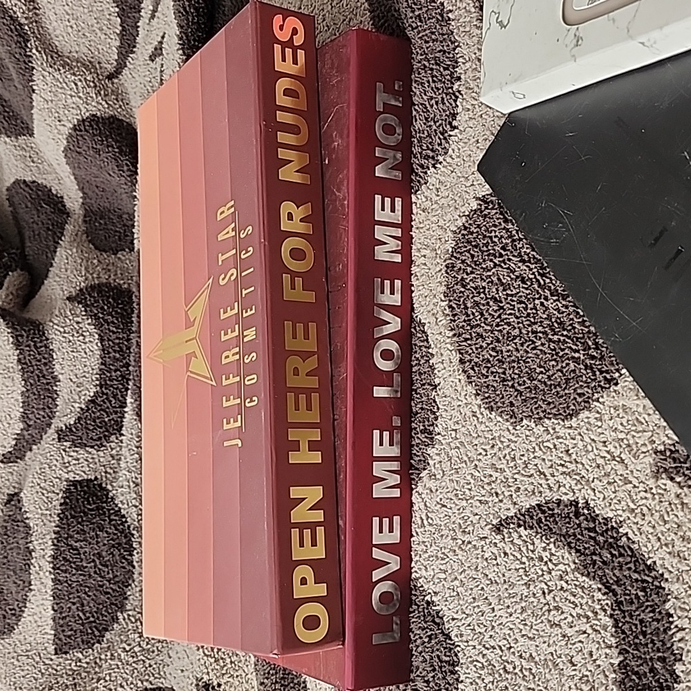 Jeffree star and james charles Makeup bundle - Picture 4 of 9